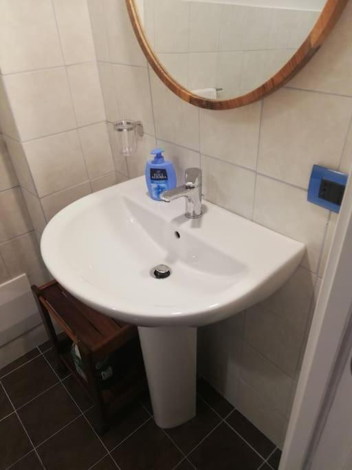 Il Cortiletto, Spazio Alla Fantasia Appartement Napels Buitenkant foto